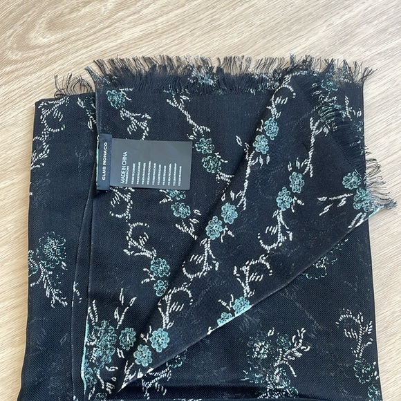 Club Monaco Silk & Cashmere Floral Scarf NWOT - Picture 2 of 4